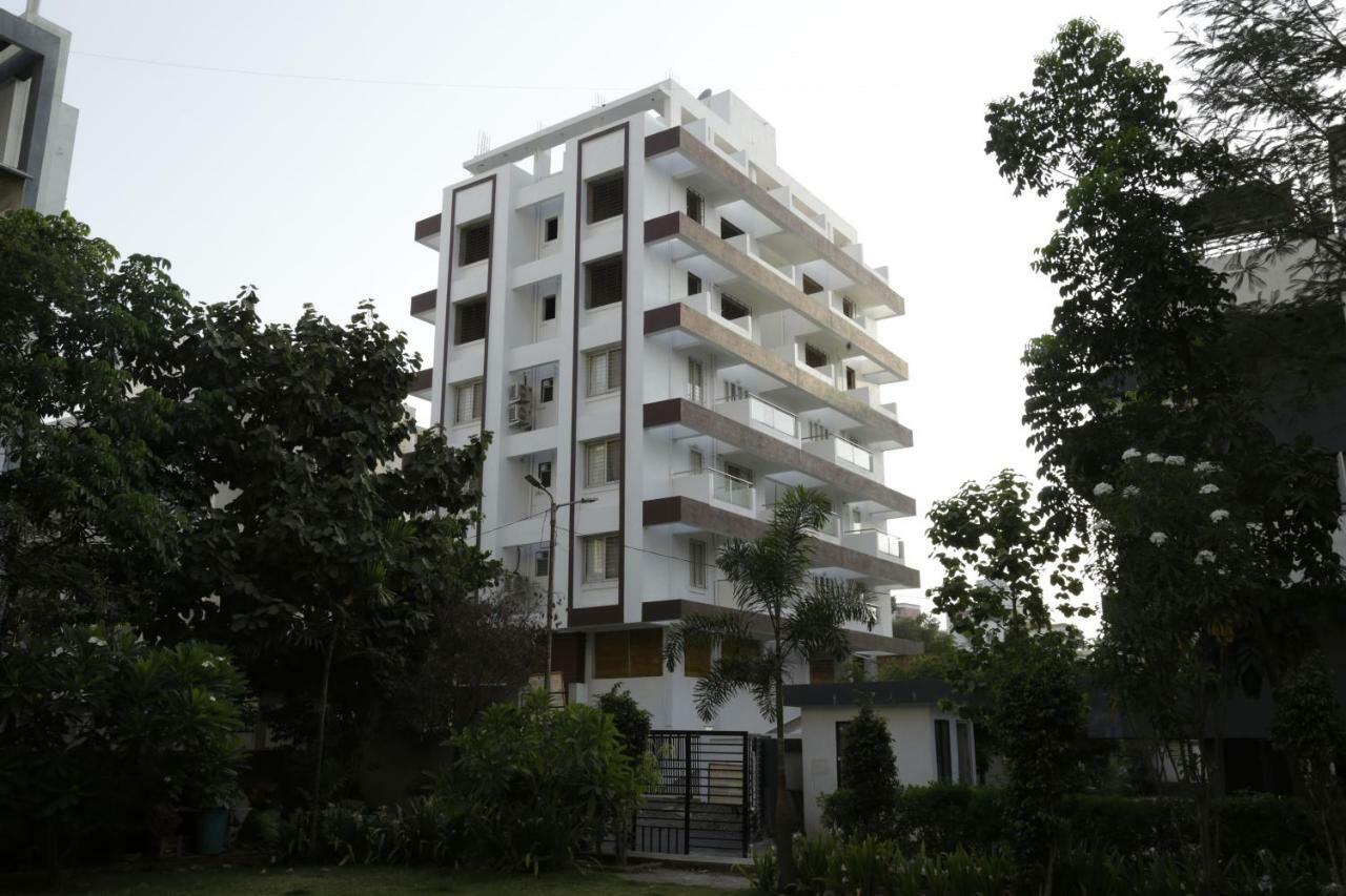 Emerald Vista Luxury Suites Pune Exterior foto